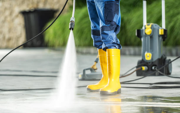 Why Choose Our Certified Pressure Washing Experts for Your Project Needs in Morrice, MI?